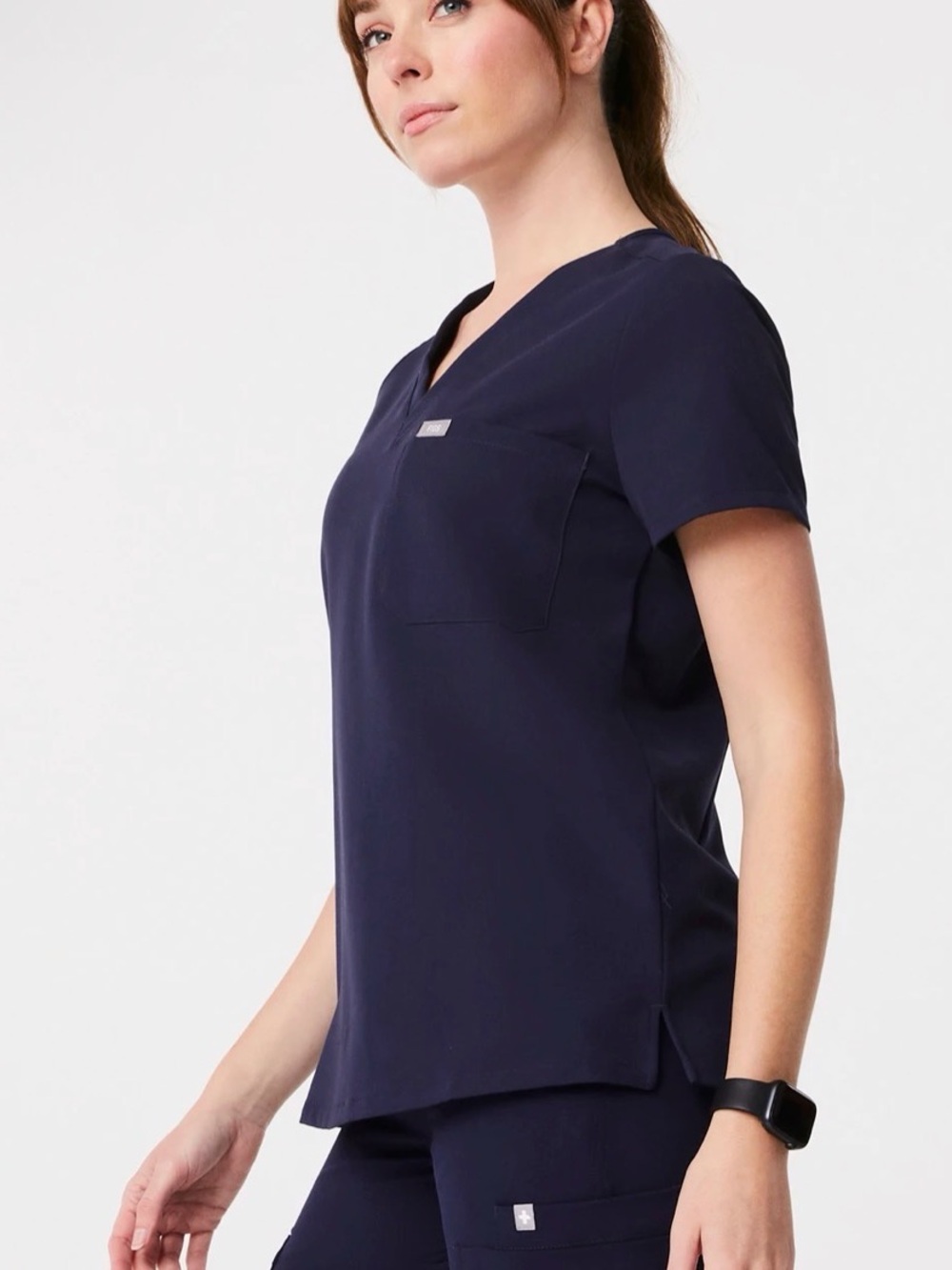 Figs Womenโs Catarina Scrub Top, Navy, Medium